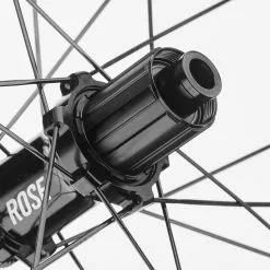 ROSE RC-Sixty Disc 28" / 700 C Carbon Road Wheelset SHIMANO HG | 24 Spokes -Voimansiirron myyntiliike B15EAB8D9C319586718A644093538EE3